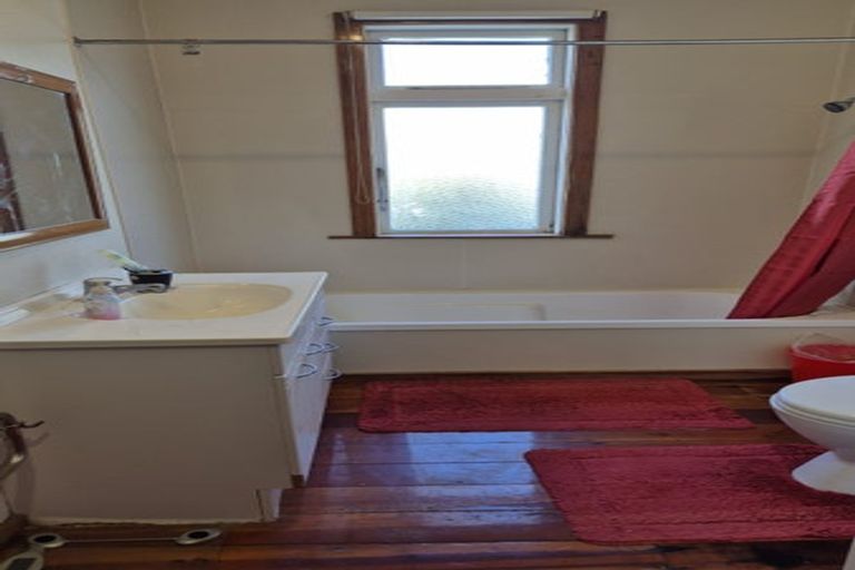 Photo of property in 1138 High Street, Taita, Lower Hutt, 5011