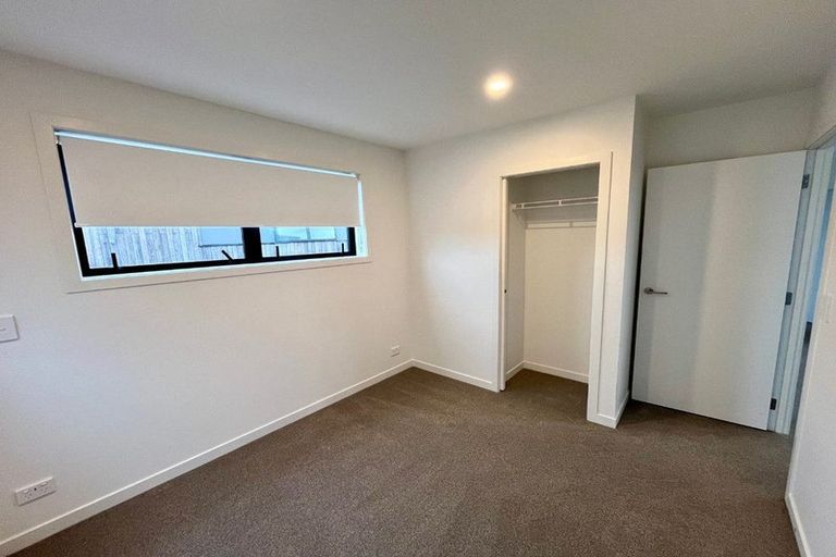 Photo of property in 2/5 Brandon Road, Glen Eden, Auckland, 0602