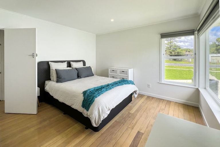 Photo of property in 15 Argyle Street, Waipu, 0510