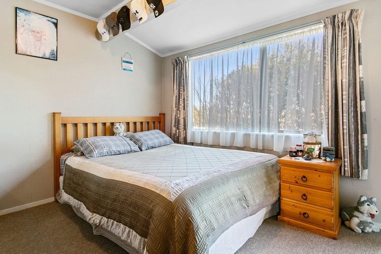 Photo of property in 18 Kiddle Drive, Hilltop, Taupo, 3330