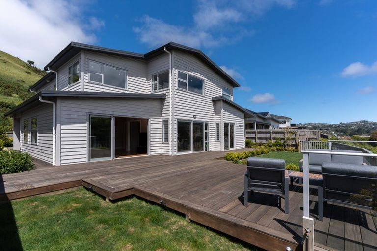 Photo of property in 22 Farnworth Terrace, Churton Park, Wellington, 6037