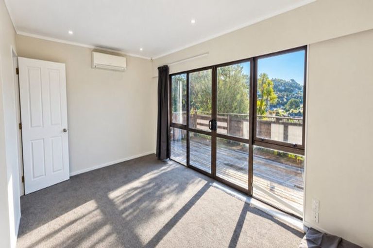 Photo of property in 2 Eclipse Lane, Whitby, Porirua, 5024