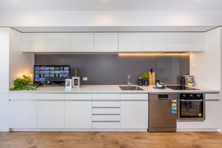 Photo of property in 24/6 Waverley Street, Sydenham, Christchurch, 8023