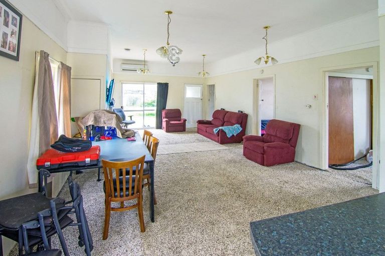 Photo of property in 30 Cambridge Terrace, Masterton, 5810