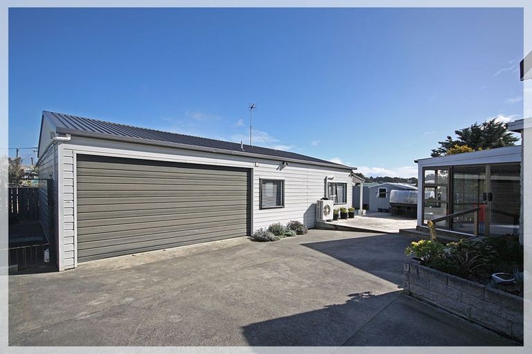 Photo of property in 24 Thomas Place, Foxton Beach, Foxton, 4815