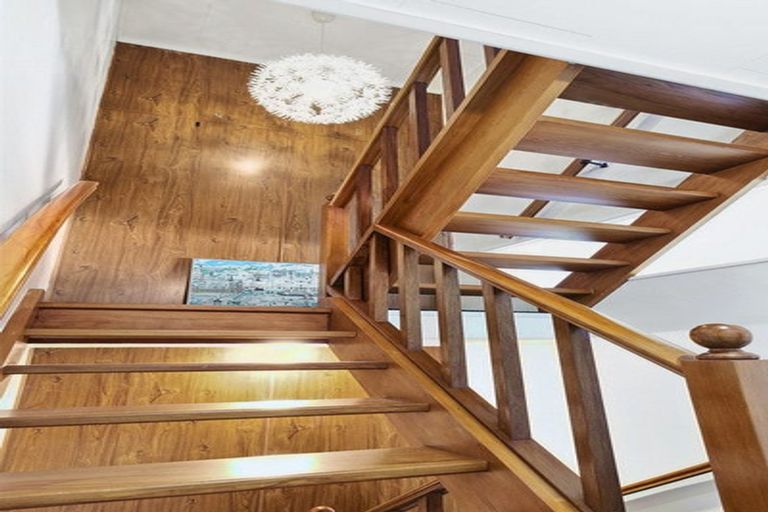 Photo of property in 4/24 Acheron Road, Paremata, Porirua, 5026