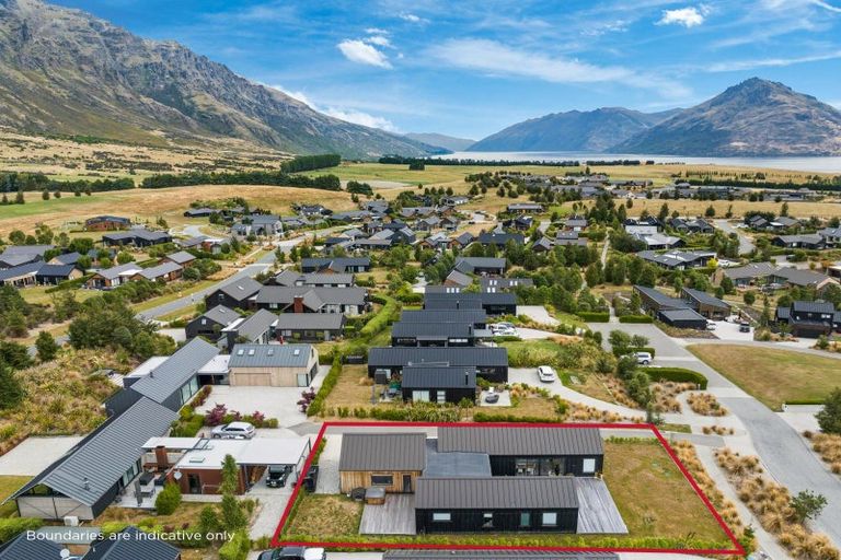 Photo of property in 19 Glenfiddich Road, Jacks Point, Queenstown, 9371