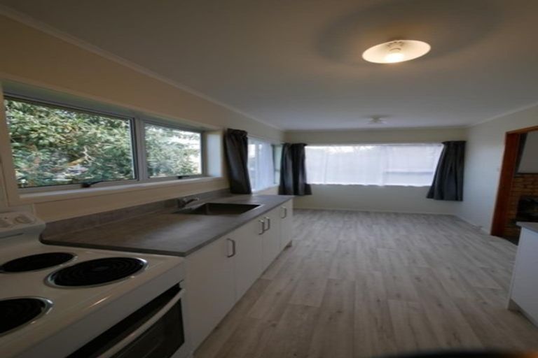 Photo of property in 15 Fairdale Avenue, Red Hill, Papakura, 2110