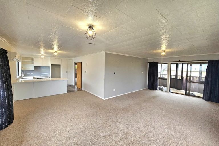 Photo of property in 23 Humphries Street, Inglewood, 4330