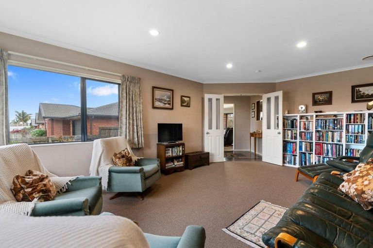 Photo of property in 16 Frame Place, Owhata, Rotorua, 3010
