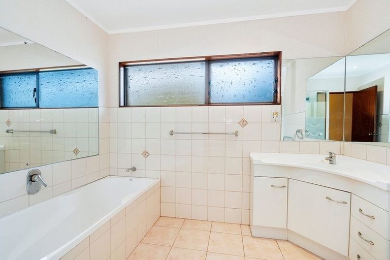 Photo of property in 17 Clarkson Crescent, Maunu, Whangarei, 0110