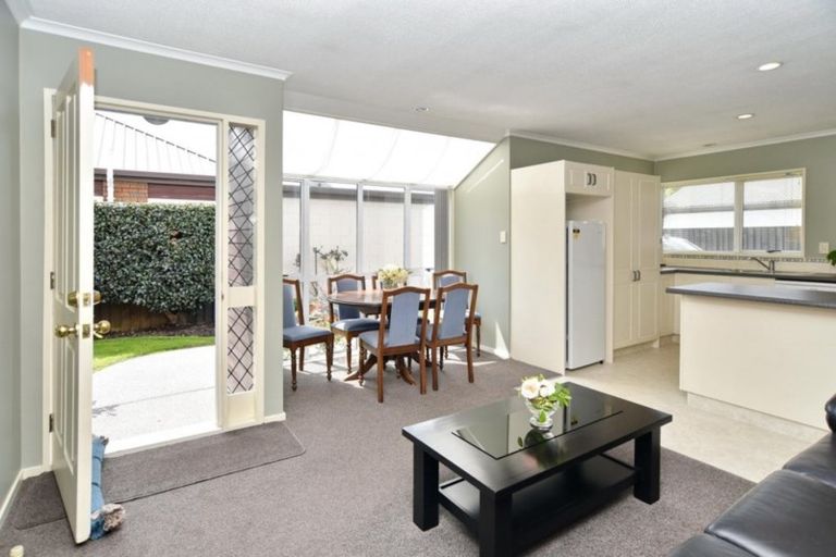 Photo of property in 1/9 Phoenix Lane, Northcote, Christchurch, 8052