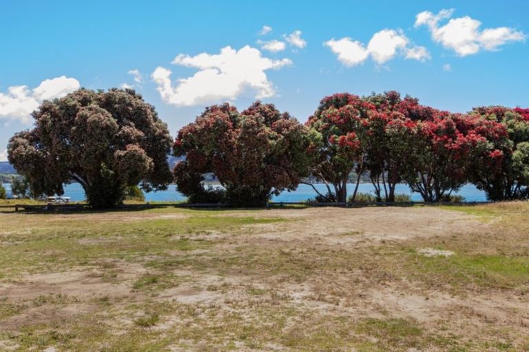 Photo of property in 275 Omaha Drive, Omaha, 0986