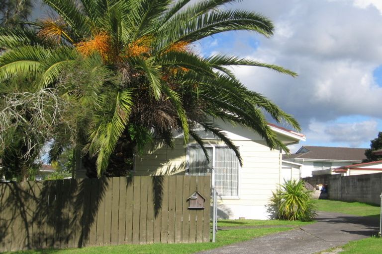 Photo of property in 13 Newham Place, Henderson, Auckland, 0612