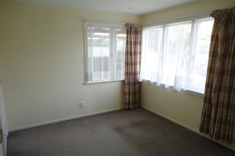 Photo of property in 135 Ennis Avenue, Pakuranga Heights, Auckland, 2010