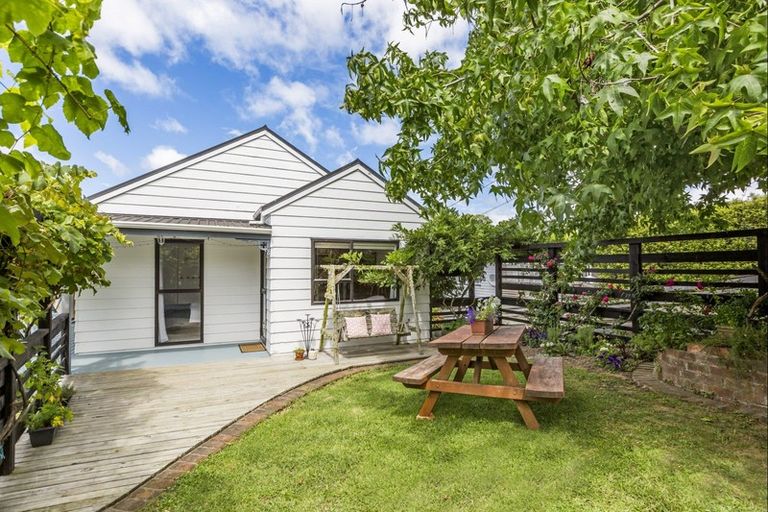 Photo of property in 17 Wech Drive, Warkworth, 0910