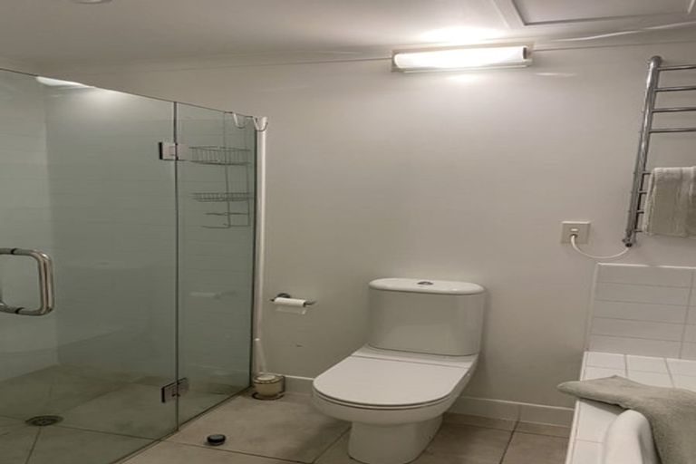 Photo of property in Augusta Apartments, 10/254 Willis Street, Te Aro, Wellington, 6011