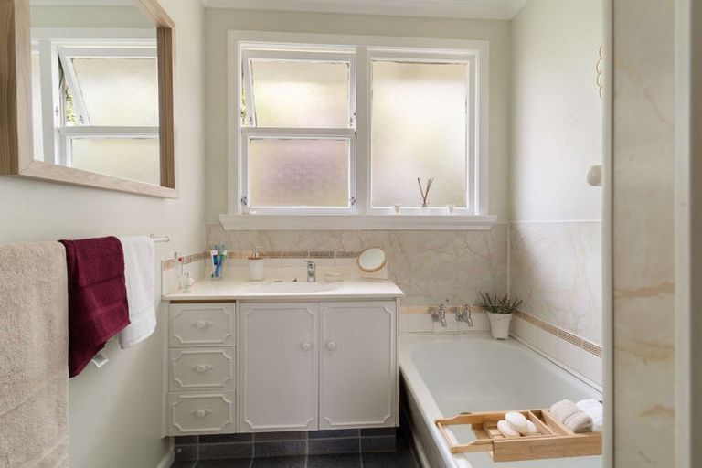 Photo of property in 17 Edinburgh Place, Balclutha, 9230