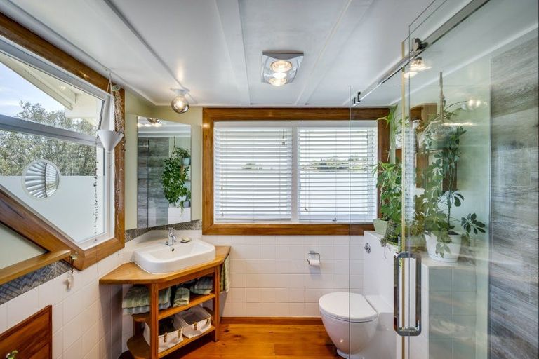 Photo of property in 1 Lambton Road, Hospital Hill, Napier, 4110