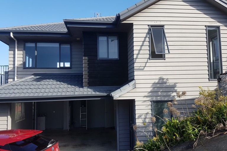 Photo of property in 71a Buscomb Avenue, Henderson, Auckland, 0610