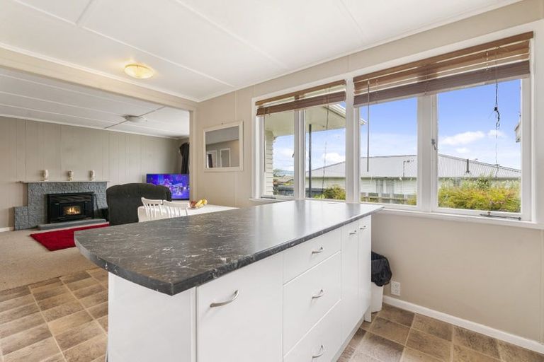 Photo of property in 20 Basley Road, Owhata, Rotorua, 3010