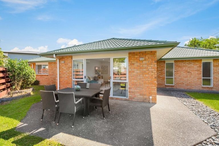 Photo of property in 39a Wharf Road, Te Atatu Peninsula, Auckland, 0610