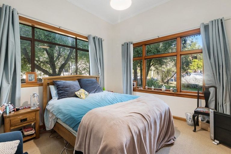 Photo of property in 1/22 Martindales Road, Heathcote Valley, Christchurch, 8022