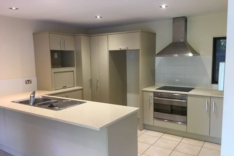 Photo of property in 10/7 The Avenue, Albany, Auckland, 0632