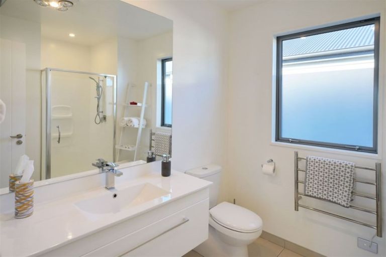 Photo of property in 38 Solander Road, Pegasus, 7612