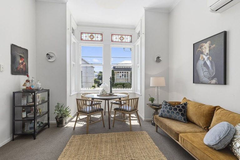 Photo of property in 96 Pirie Street, Mount Victoria, Wellington, 6011