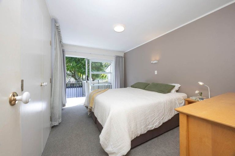 Photo of property in 2/12 Parker Avenue, New Lynn, Auckland, 0600