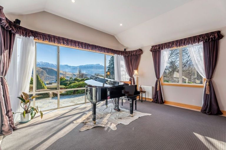 Photo of property in 714 Lake Hayes-arrow Junction Highway, Lake Hayes, Queenstown, 9371