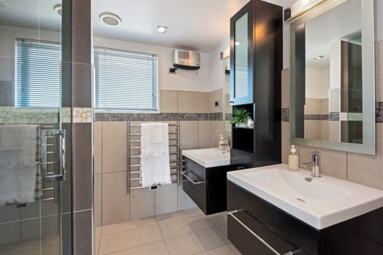 Photo of property in 19 Penhelig Place, Burnside, Christchurch, 8053