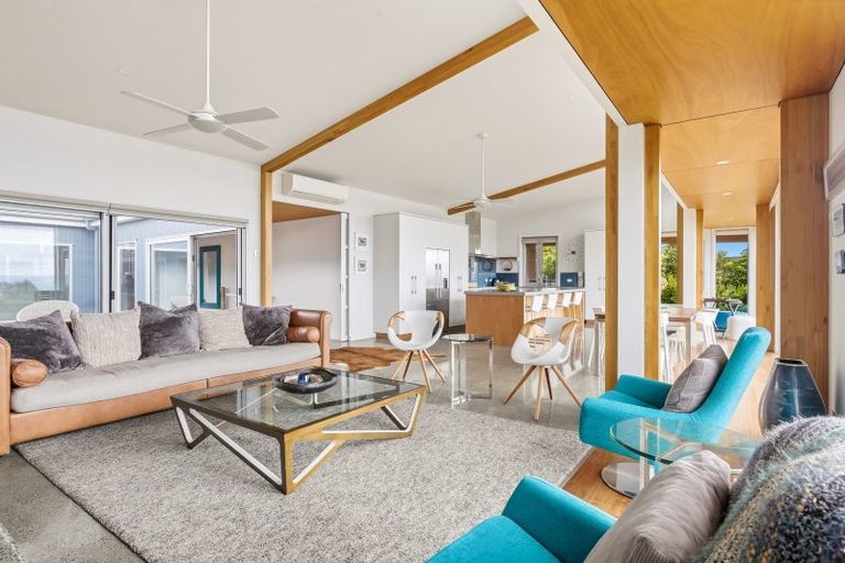 Photo of property in 127 Highland Drive, Acacia Bay, Taupo, 3385