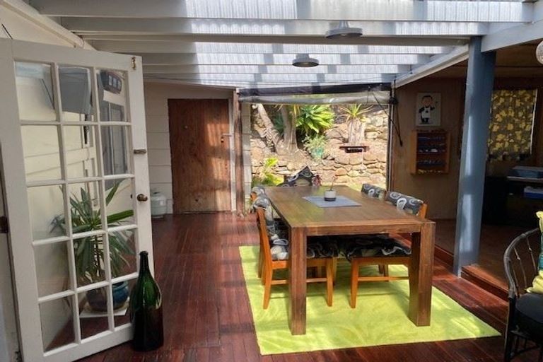 Photo of property in 28 Te Puru Creek Road, Te Puru, Thames, 3575