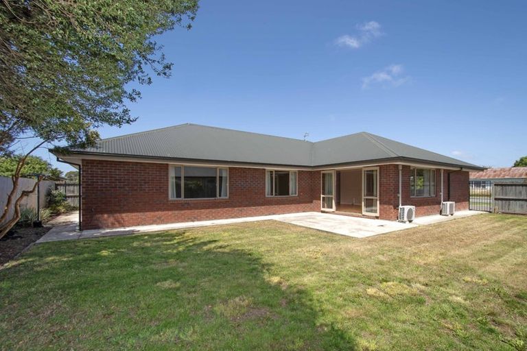 Photo of property in 41 Factory Road, Belfast, Christchurch, 8051