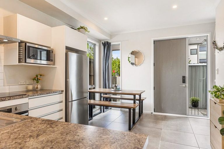 Photo of property in 41 Mapou Road, Hobsonville, Auckland, 0616