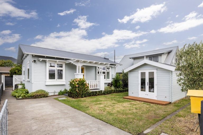 Photo of property in 305 Riverslea Road North, Parkvale, Hastings, 4122