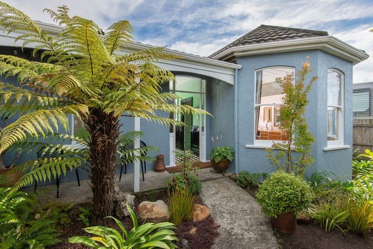 Photo of property in 725 Highgate, Maori Hill, Dunedin, 9010