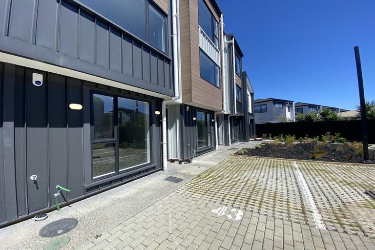 Photo of property in 43 Marumaru Lane, Manurewa, Auckland, 2102