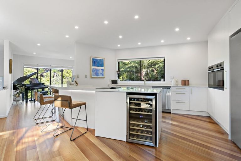 Photo of property in 73m Park Rise, Campbells Bay, Auckland, 0630