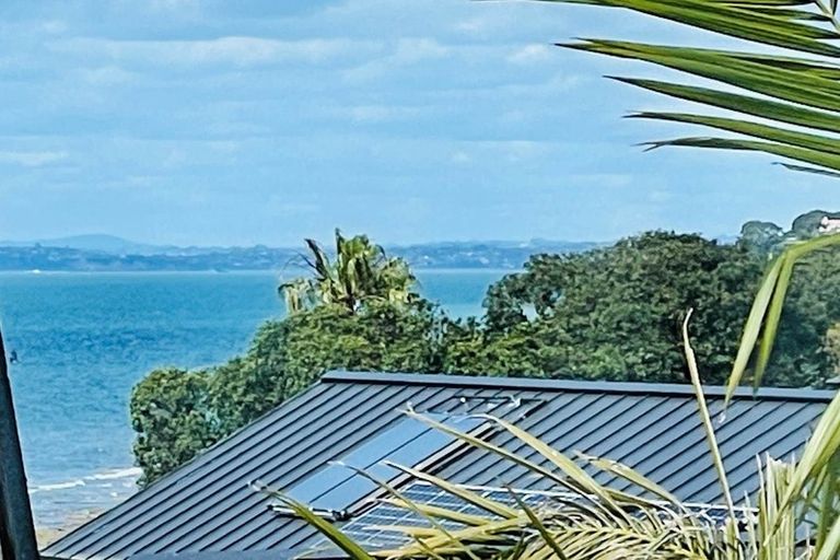 Photo of property in 492 Beach Road, Murrays Bay, Auckland, 0630