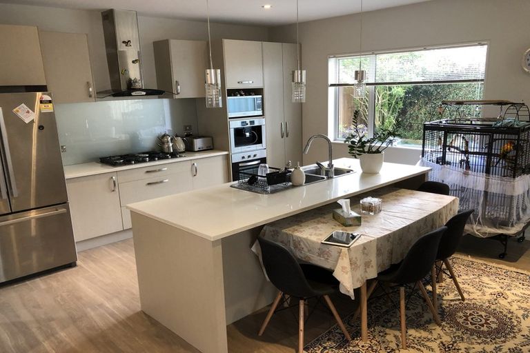 Photo of property in 1 Castlederg Drive, Flat Bush, Auckland, 2019