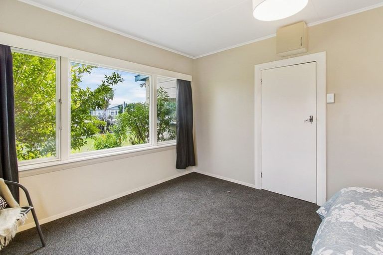 Photo of property in 10 Coronation Street, Waimate, 7924