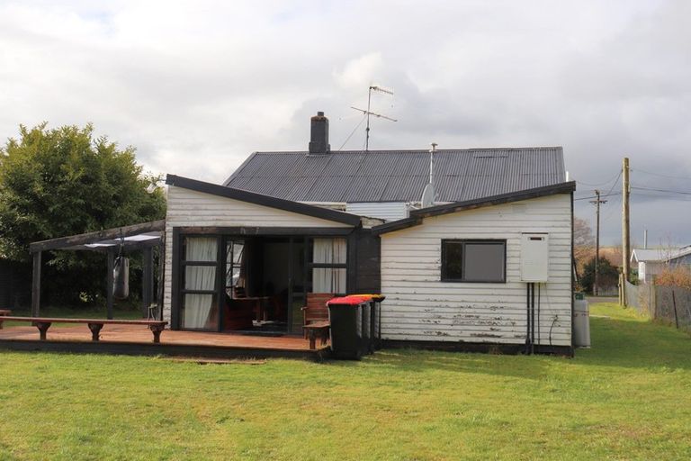 Photo of property in 39 Eton Street, Otautau, 9610