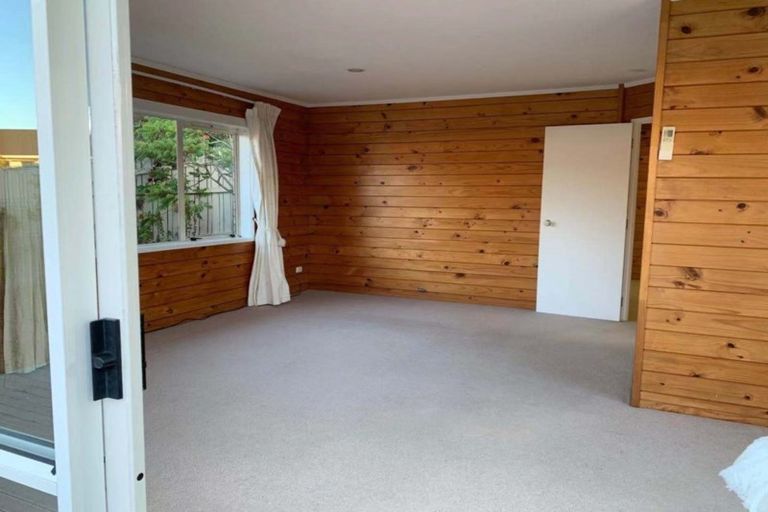 Photo of property in 2/11 Taiko Court, Northpark, Auckland, 2013