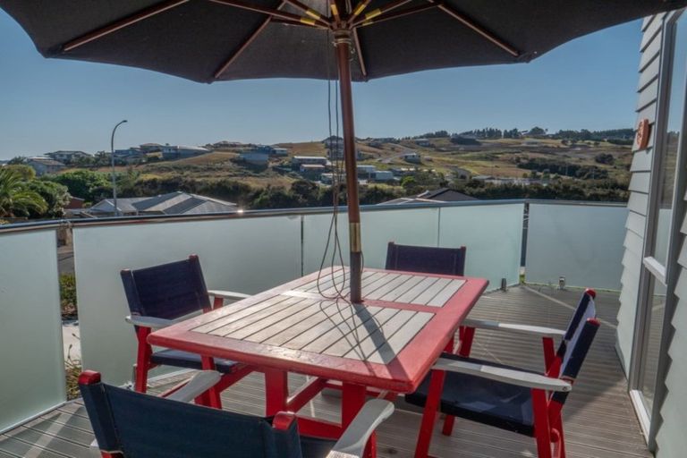 Photo of property in 13 Protea Drive, Cable Bay, 0420