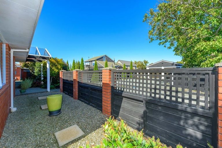 Photo of property in 1/10c Fovant Street, Russley, Christchurch, 8042