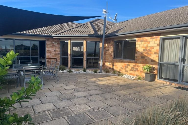 Photo of property in 27 Sarah Place, Papamoa Beach, Papamoa, 3118