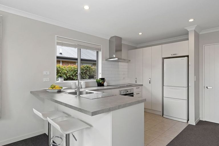Photo of property in 1b Country Palms Drive, Halswell, Christchurch, 8025